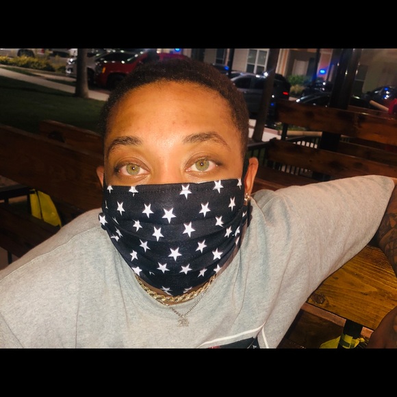 Stylish pleated breathable face mask - Picture 4 of 8